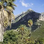 Hiker\'S Townhouse